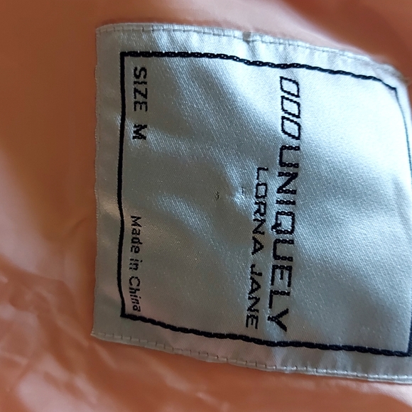 Lorna Jane Activewear - Picture 5 of 5